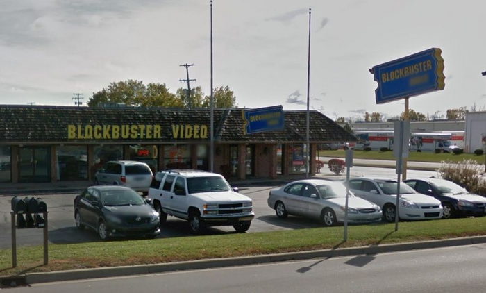 Blockbuster Video - Saginaw - 3570 Bay Rd (newer photo)